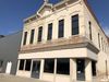 402 E Main St photo